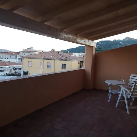Casa L'ortensia * Cannigione